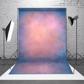 Nebliger roter und blauer abstrakter Porträthintergrund