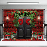 Aperturee - Rote Backsteinmauer Tür Blumen Valentinstag Hintergrund