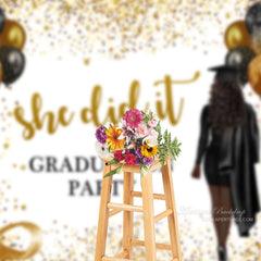 Aperturee - Akademisches Kleid Mädchen Glitzer Ballon Grad Foto Hintergrund