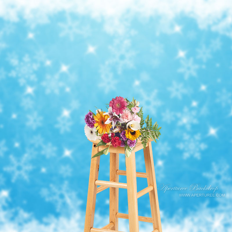 Aperturee - Blauer Schneeflocken Glitzer Winter Weihnachtshintergrund