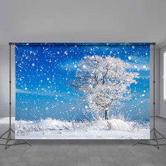 Aperturee - Blauer Himmel verschneiter Baum Winterhintergrund für Fotos