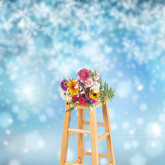 Aperturee - Bokeh Schneeflocken blauer Weihnachtshintergrund für Foto