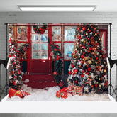 Aperturee - Roter Boutique Fenster Tür Kranz Weihnachtshintergrund