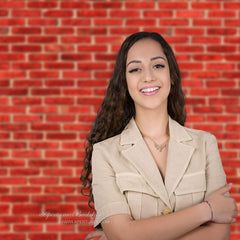 Aperturee – klassischer Fotohintergrund mit roter Backsteinmauer