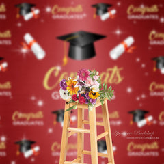 Aperturee - Herzlichen Glückwunsch Absolvent Mortarboard roter Hintergrund für Fotos