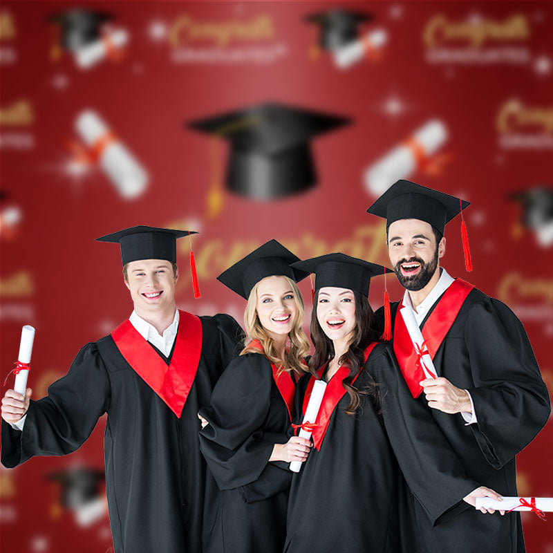 Aperturee - Herzlichen Glückwunsch Absolvent Mortarboard roter Hintergrund für Fotos