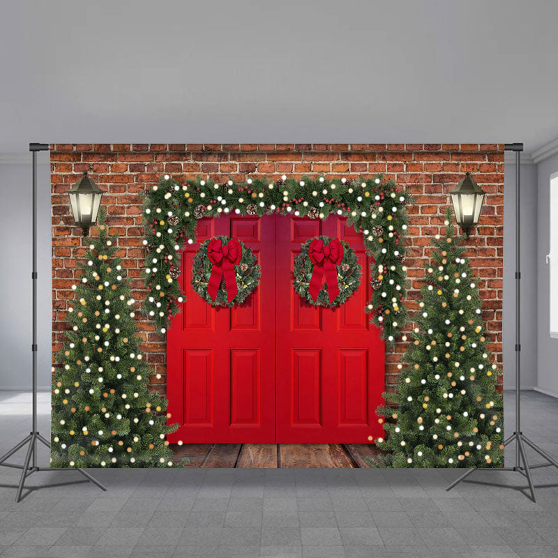 Aperturee - Roter Tür Baum Kranz Backsteinmauer Weihnachtshintergrund