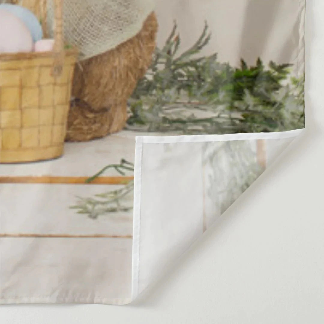 Aperturee - Osterhase hält hier an und beleuchtet Eier im Hintergrund