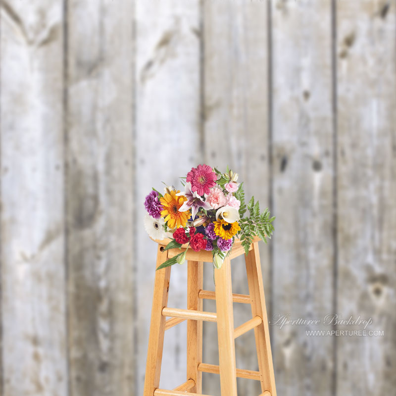 Aperturee - Fotohintergrund aus verblasstem rustikalem vertikal gestreiftem Holz