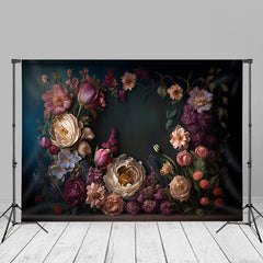 Aperturee - Ausgefallener Blumenstrauß Pfingstrosen Chic Fotohintergrund in Dunkelgrün