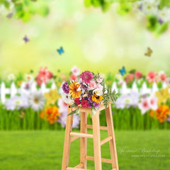 Aperturee - Blumen Gras Schmetterlinge Garten Frühlings Fotohintergrund