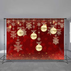 Aperturee - Goldkugel Glitzer Schnee Rot Weihnachtshintergrund