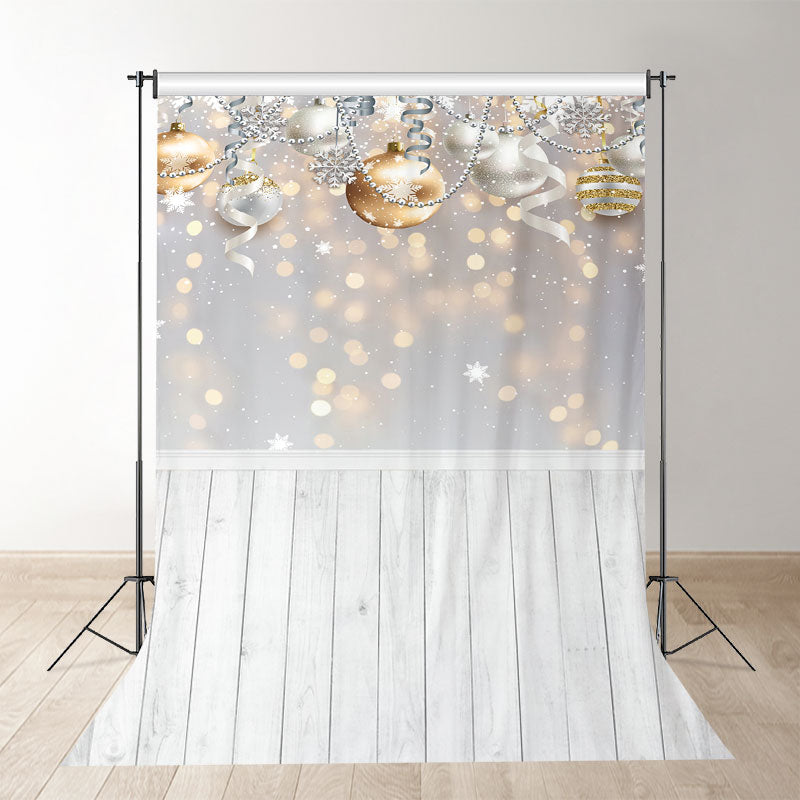 Aperturee - Gold Silber Kugelband mit Holz Weihnachtshintergrund