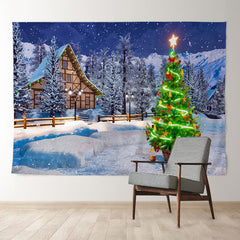 Aperturee - Grüner heller Baum Schneehaus Weihnachtshintergrund