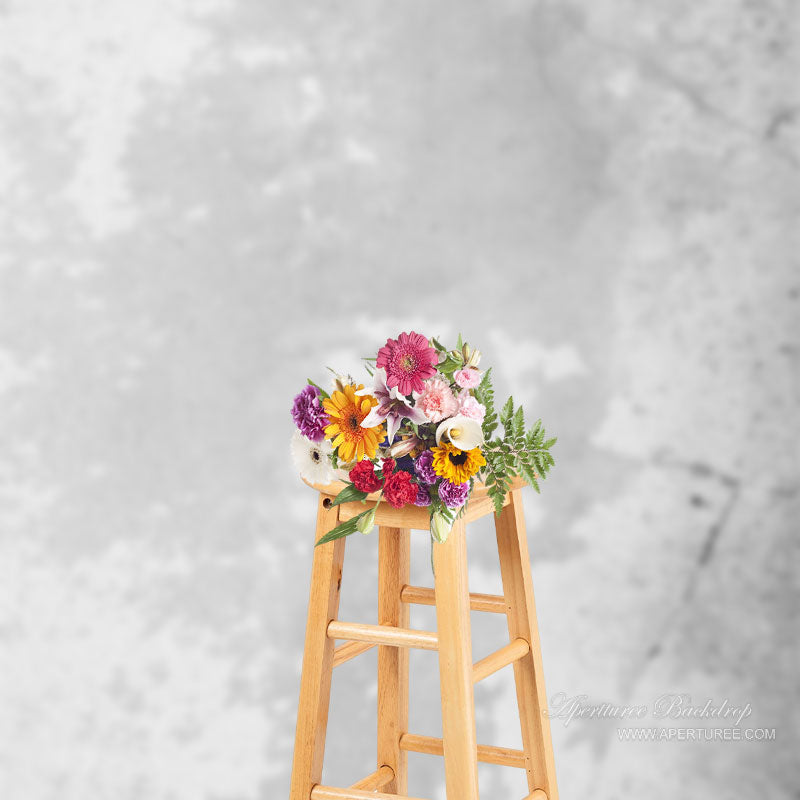 Aperturee - Grau silberner abstrakter Shabby Wall Portrait Hintergrund