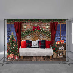 Aperturee - Wohnzimmer Deko Baum roter Vorhang Weihnachtsabend Hintergrund