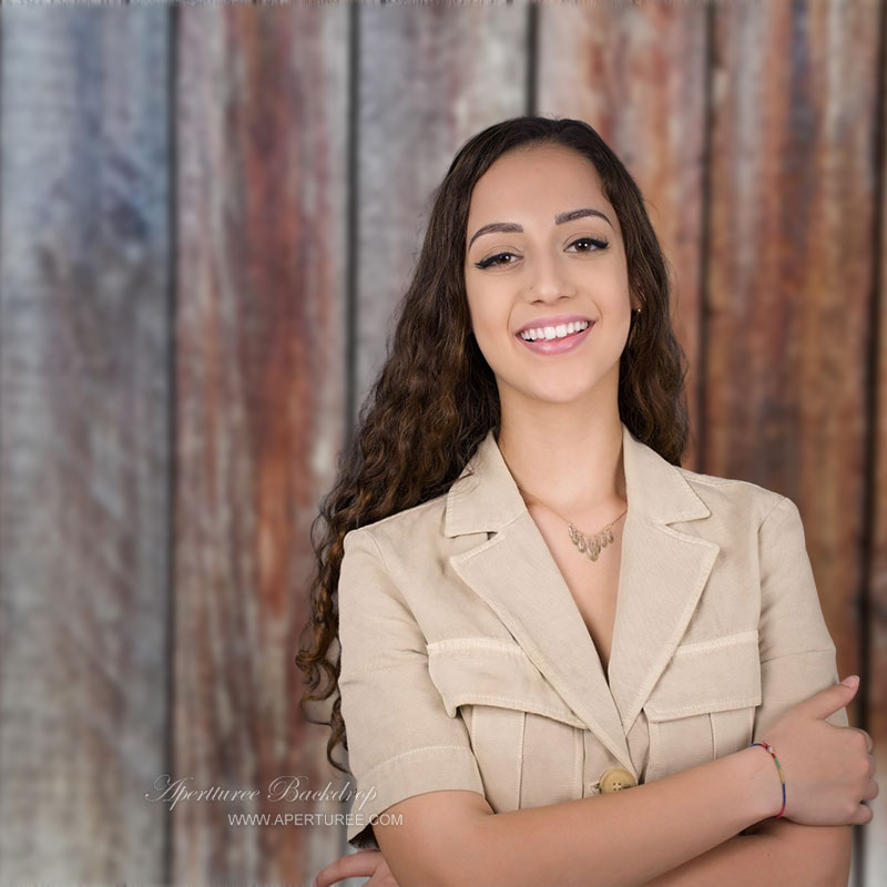 Aperturee - pastoraler brauner vertikaler Fotostudio Hintergrund aus Holz