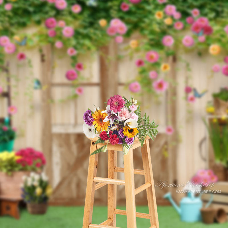 Aperturee – Rosa Blumen Holztür und Fensterhintergrund für Fotos