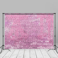 Aperturee - Rosa violetter Backsteinmauer Portrait Fotografie Hintergrund