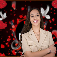 Aperturee - Rote Rosenblätter weiße Tauben Valentinstag Hintergrund
