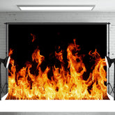 Aperturee - Glänzende Flammen Tanzparty orangefarbener schwarzer Hintergrund