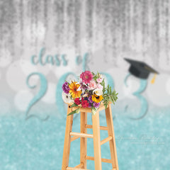 Aperturee - Silberblauer Glitzer Fotohintergrund der Klasse 2023