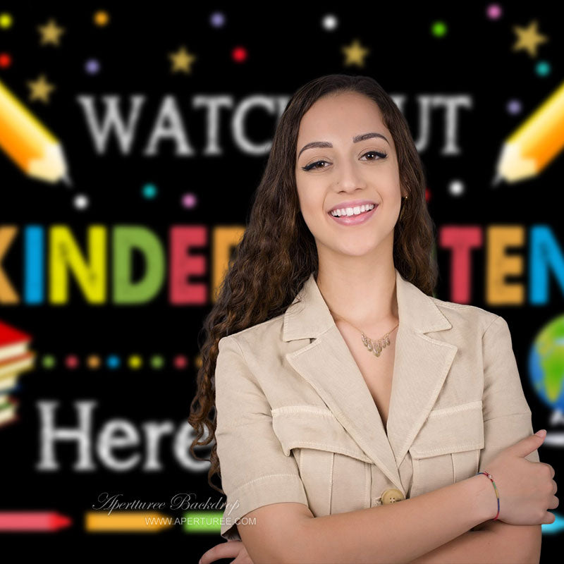 Aperturee - Achten Sie auf den schwarzen Hintergrund für den Schulanfang im Kindergarten