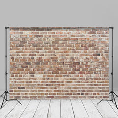 Aperturee – Fotoshooting Hintergrund mit alter roter verwitterter Backsteinmauer