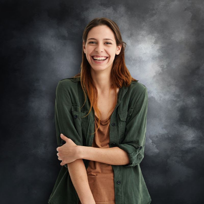 Aperturee - Hintergrund für Fotostudios mit Ölgemälden in Weiß und Schwarz