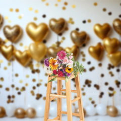 Aperturee - Goldener Ballon weiße Wand Valentinstag Hintergrund