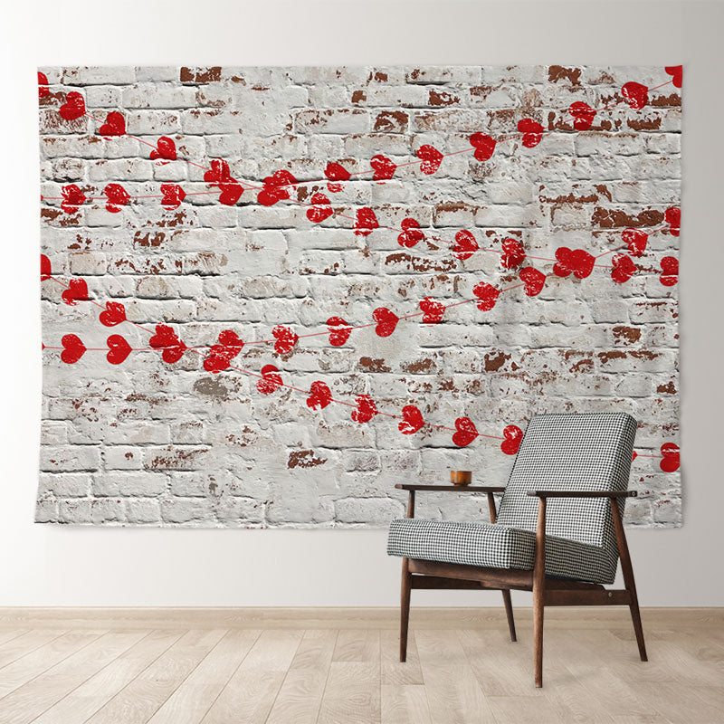 Aperturee - Rotes Herz auf weißer Wand glücklicher Valentinstag Hintergrund