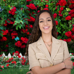 Aperturee - Roter Rosen Garten Wandkerzen Frühlings Bildhintergrund